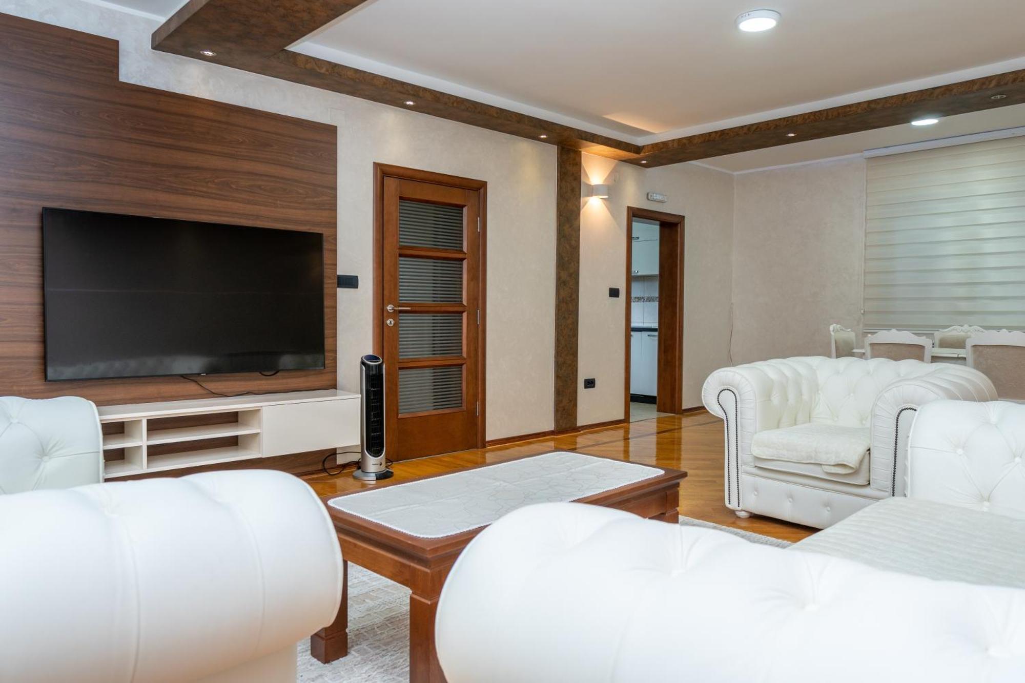 Bed & Breakfast Royal Garden 4*