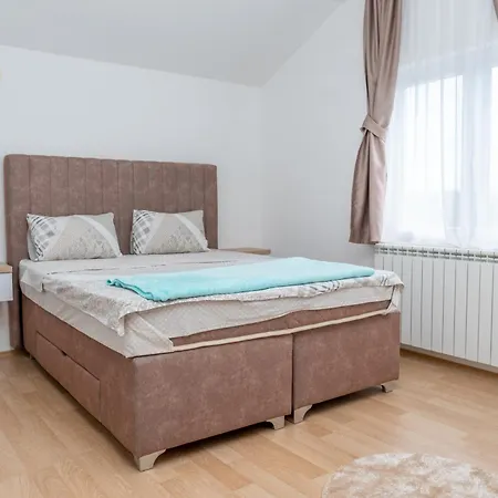 Hotel Royal Garden Niksic Room photo